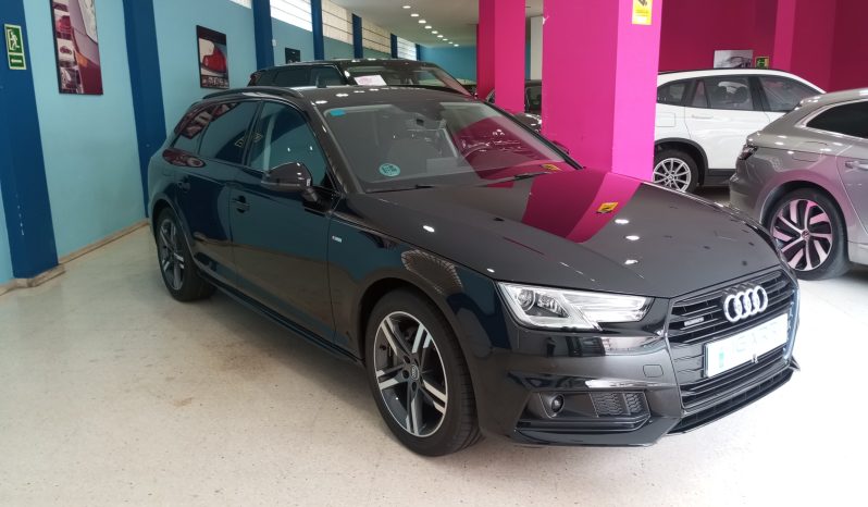 AUDI A4 AVANT 2.0TDI QUATTRO STRONIC 190CV BLACKLINE lleno