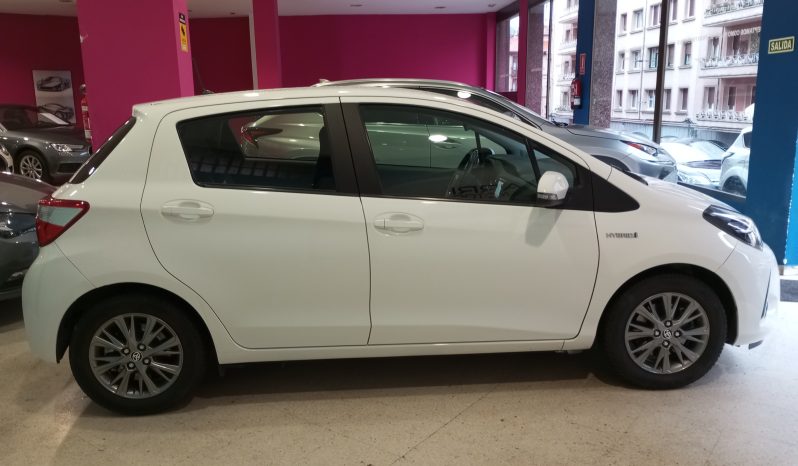 TOYOTA YARIS 100H ACTIVE TECH 1.5 HSD lleno